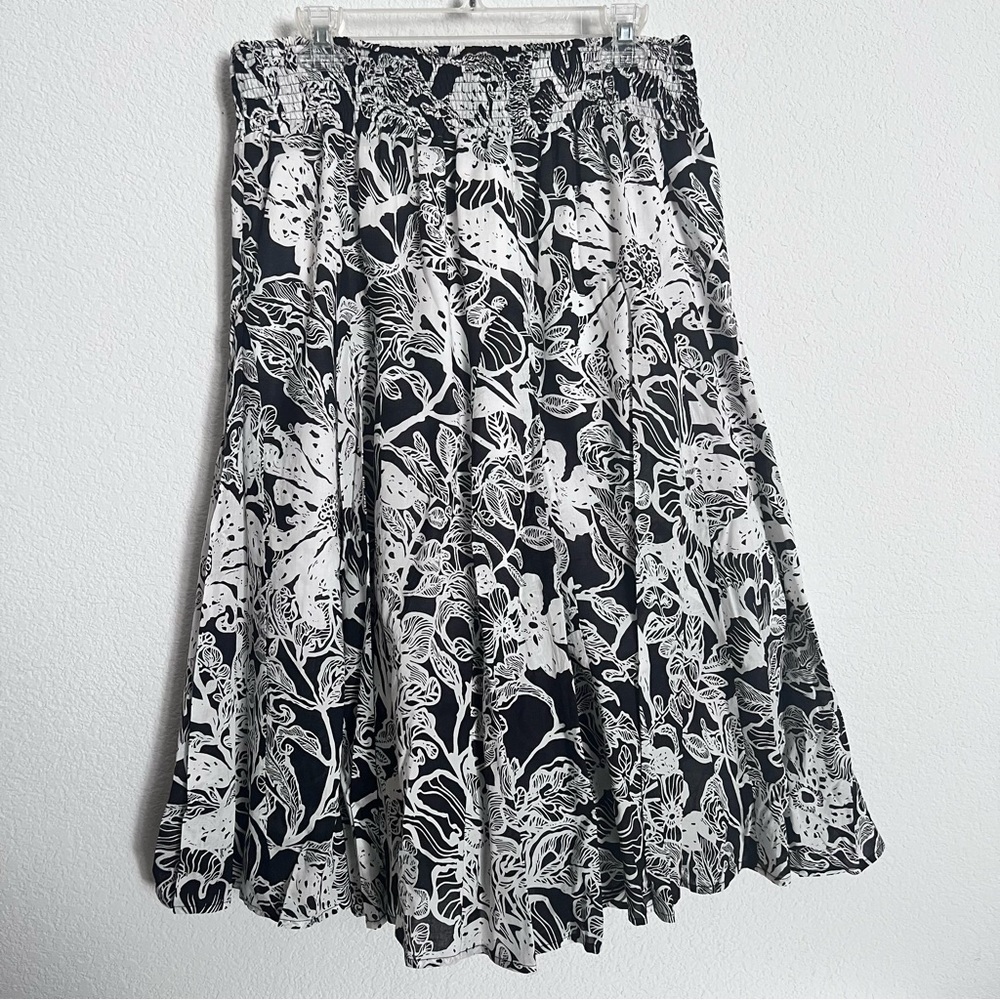 Focus Lifestyle Black & White Floral Print Cotton Lined Circle Full Skirt 16 - Picture 2 of 11